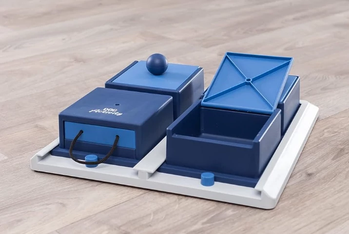 Trixie Dog Activity Poker Box - interaktív játék (level 2) (31x31cm)